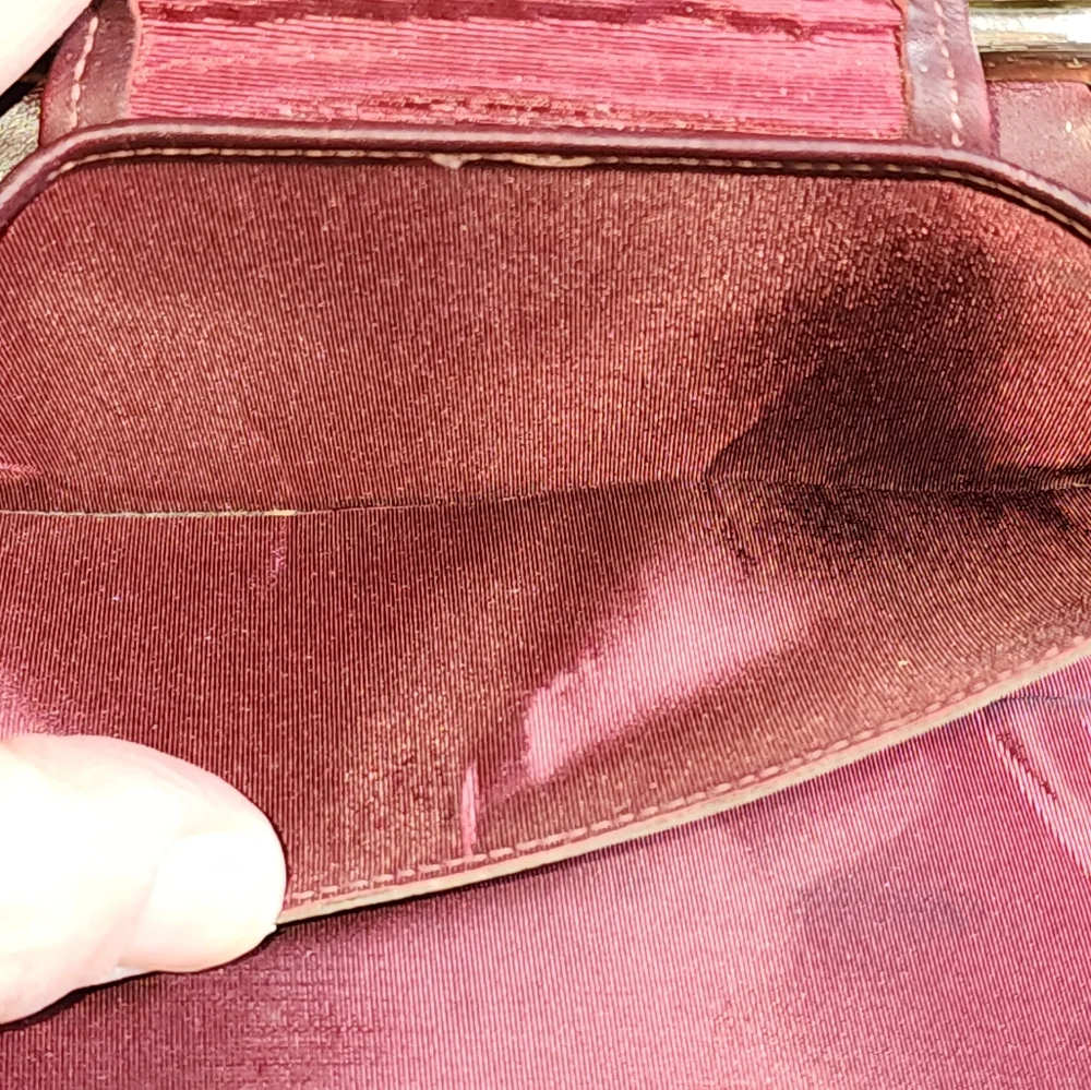 Vintage Capri‎ Burgundy Cowhide Kisslock Bifold Continental Wallet 7